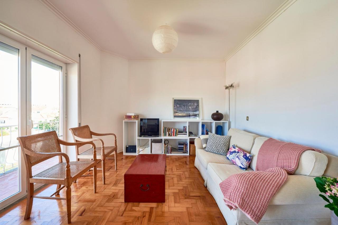 Bright Apartment With Garden In Кашкайш Экстерьер фото